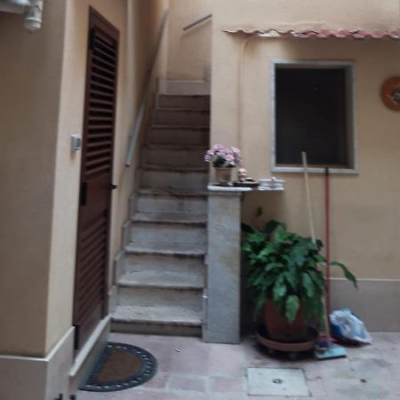 布林迪西Casa Ale住宿加早餐旅馆 外观 照片